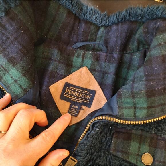Pendleton Fuzzy Fleece Jacket Plaid Accents Small - Picture 4 of 11